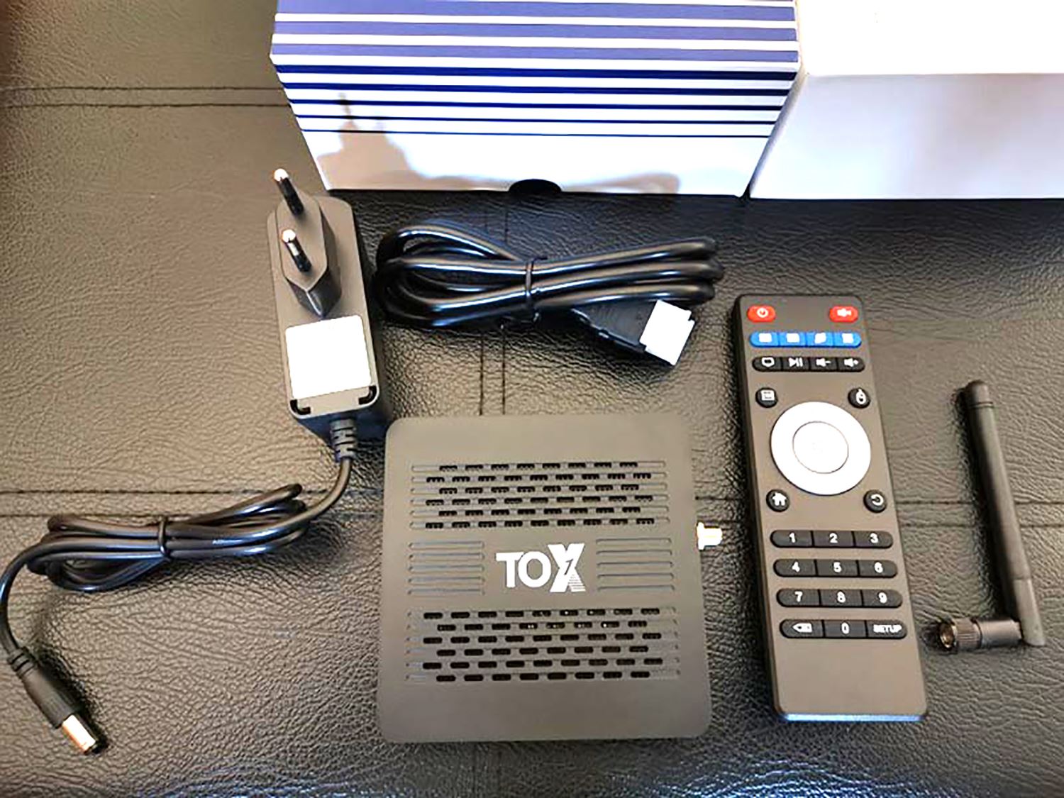Tv box TOX1